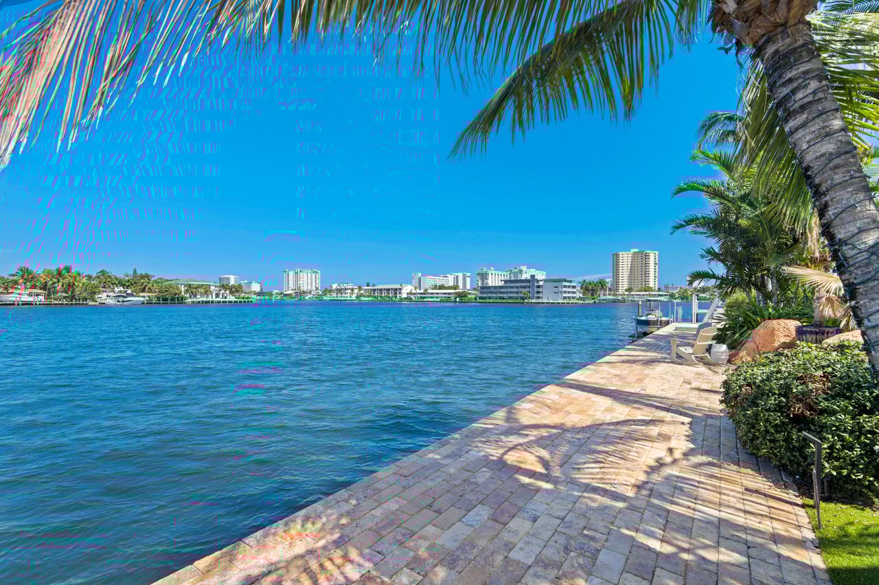 2593 SE 8th St, Pompano Beach, FL 33062