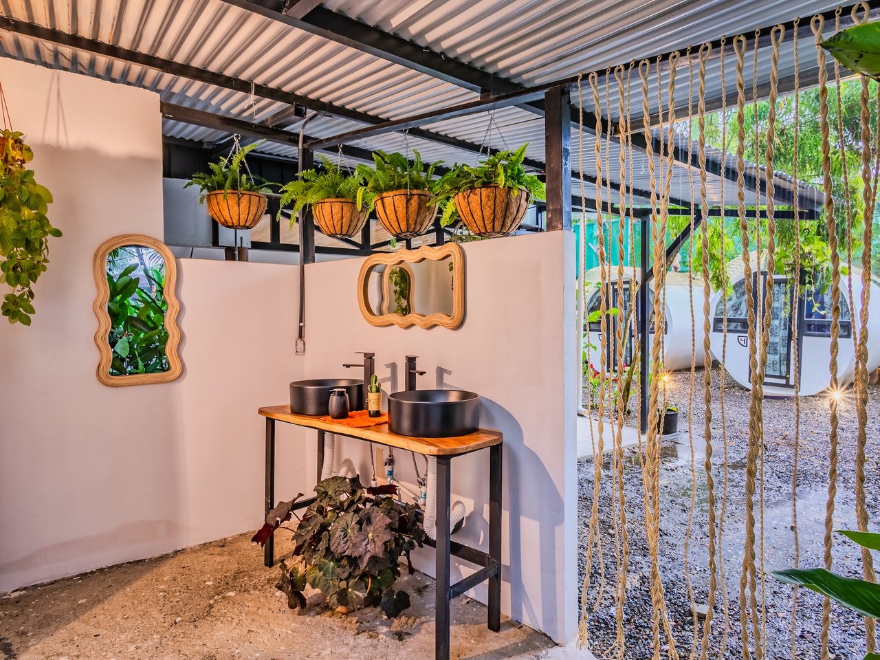 Turnkey Jungle Hostel with 16 Beds, Pool & Strong Revenue Potential Near Marino Ballena National Park