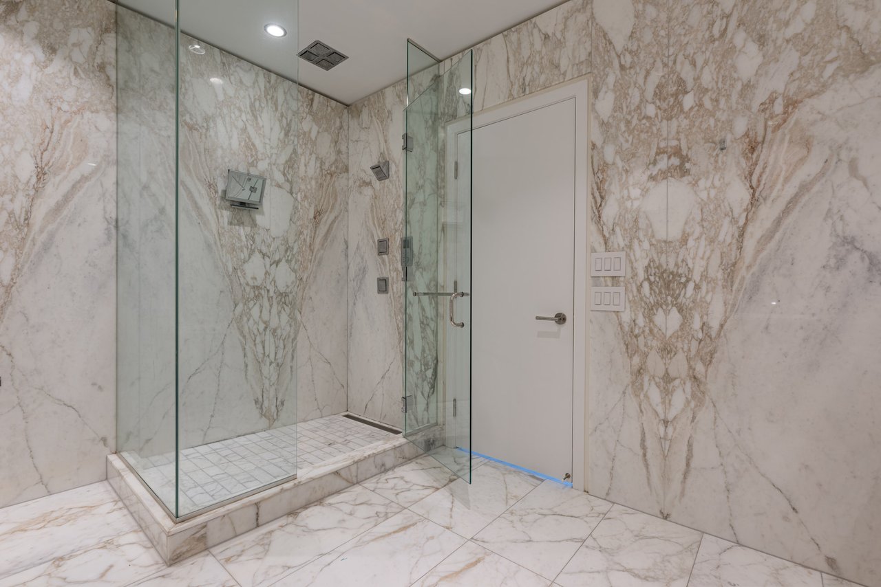 Suite 5302- 180 University Avenue