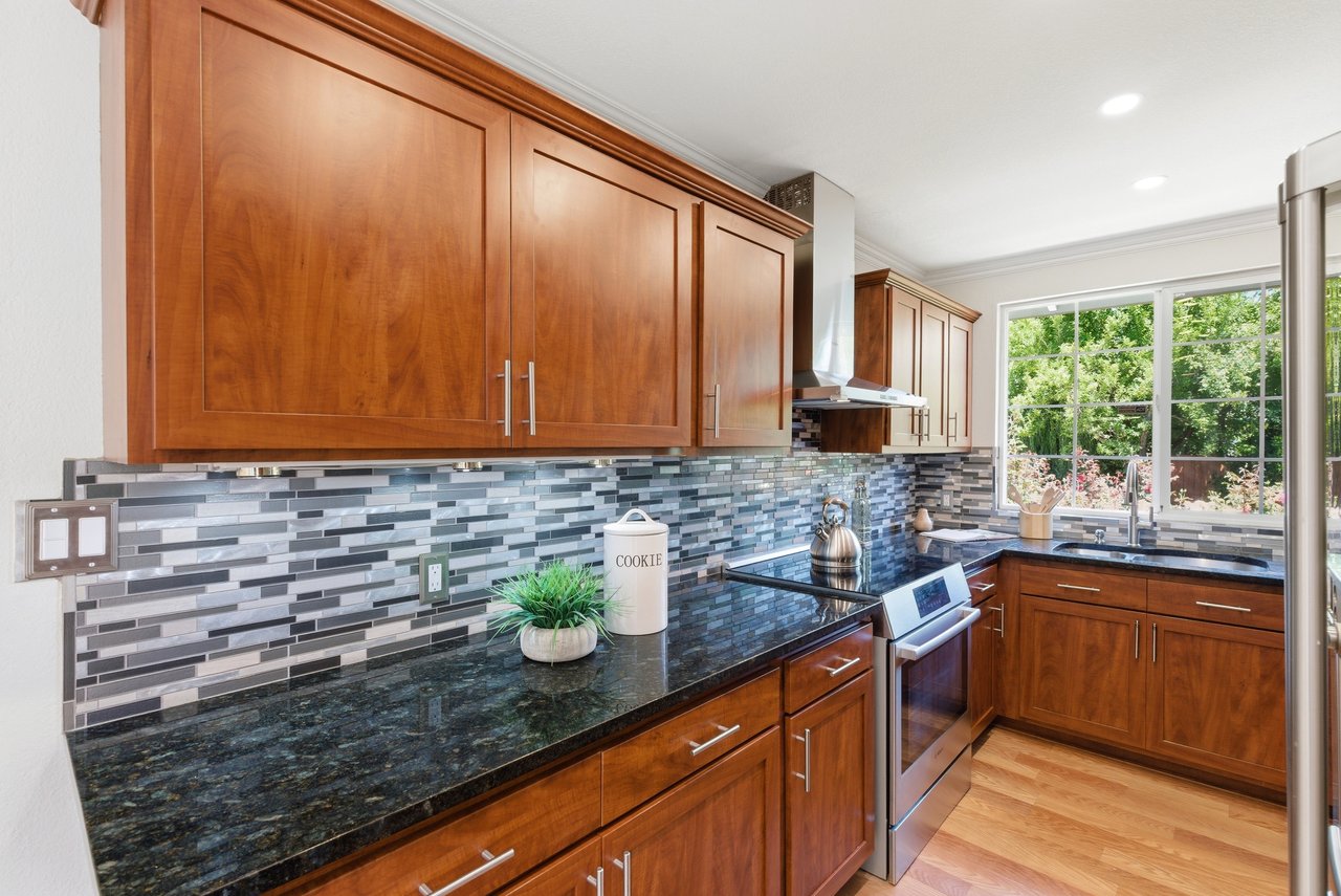 2101 Leon Drive