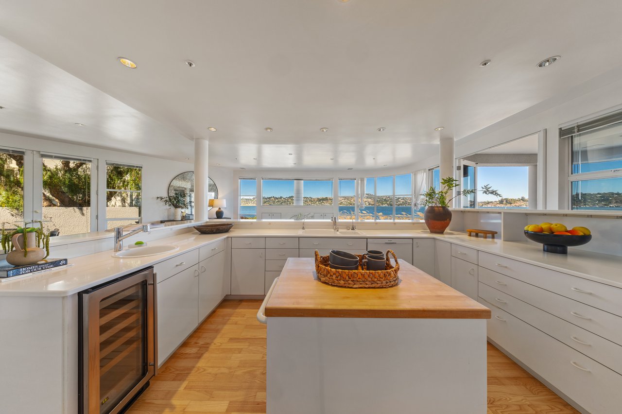 Sweeping Views Across the Bay