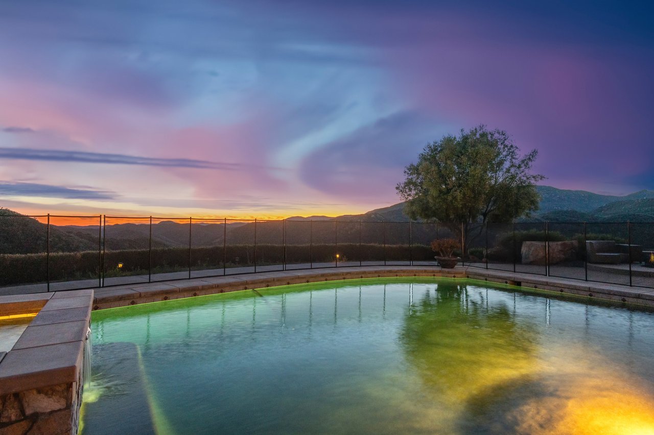 38355 Vista Del Bosque