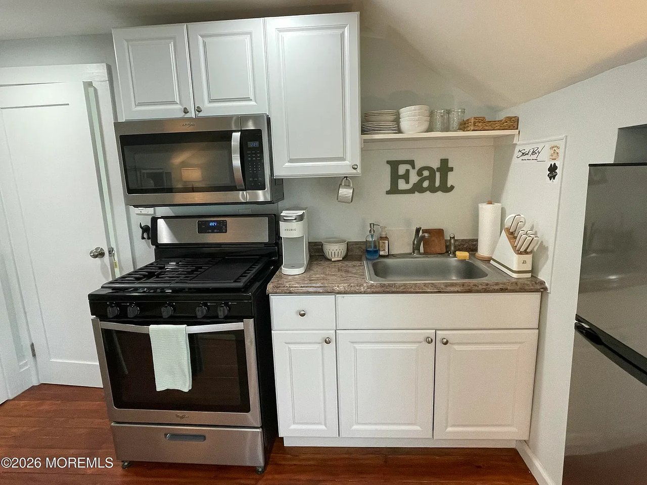 205 1/2 Euclid Ave