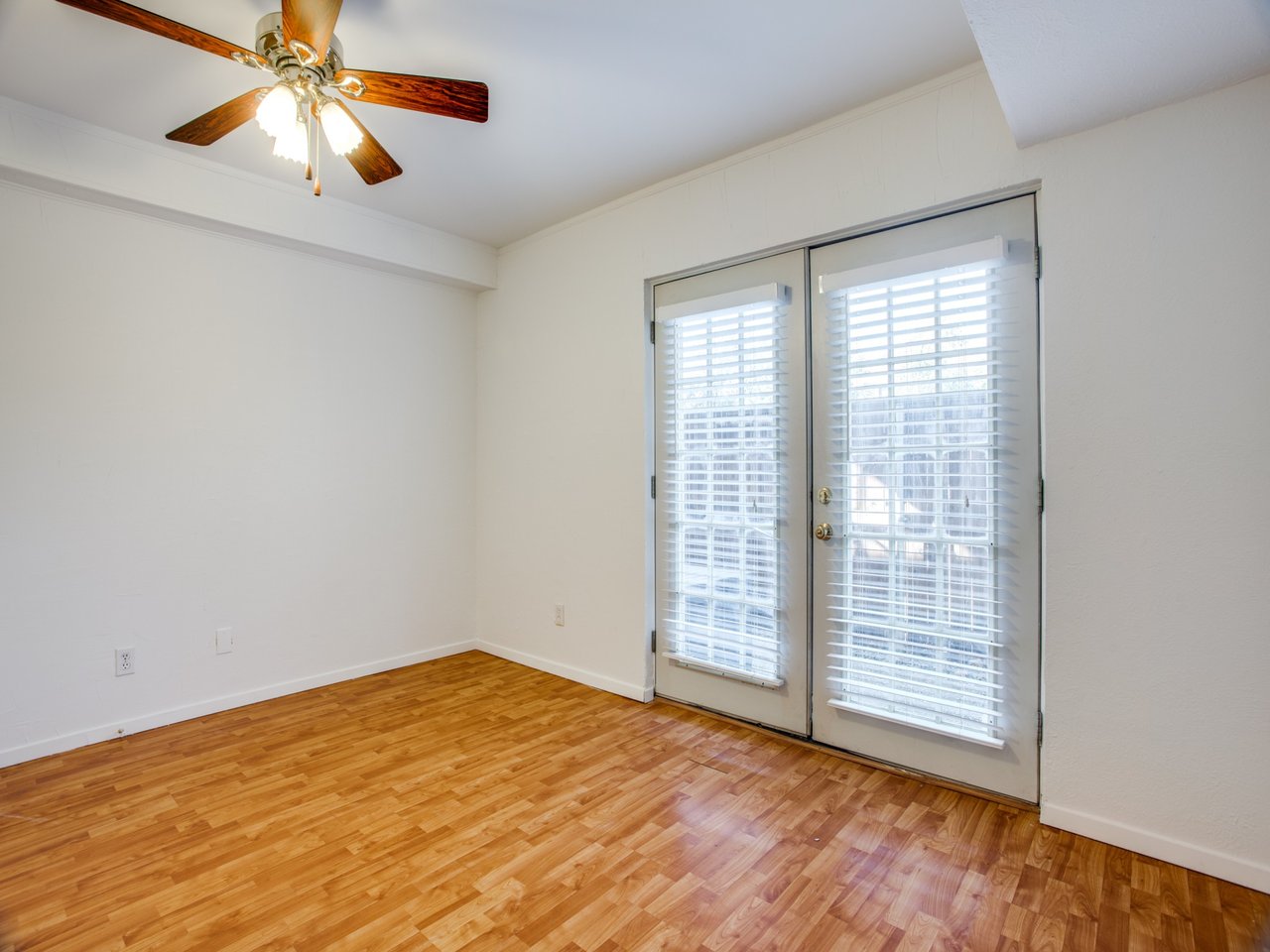 5916 Birchbrook Dr. #136