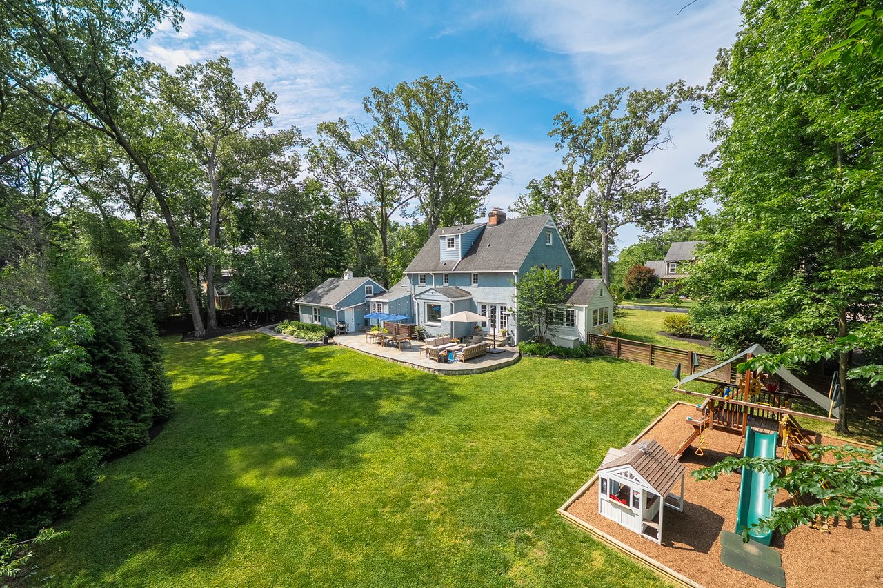 1138 Cameron Rd