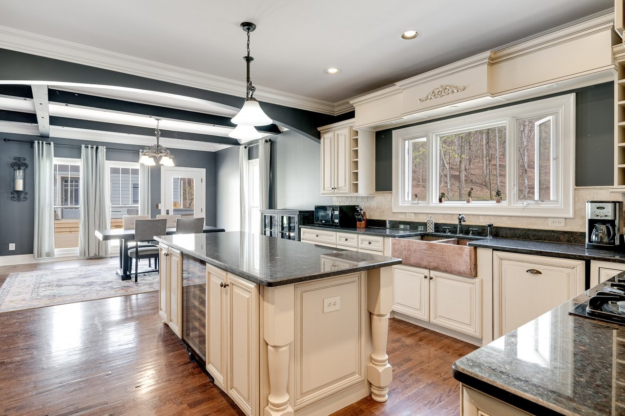 5432 Parker Branch Rd