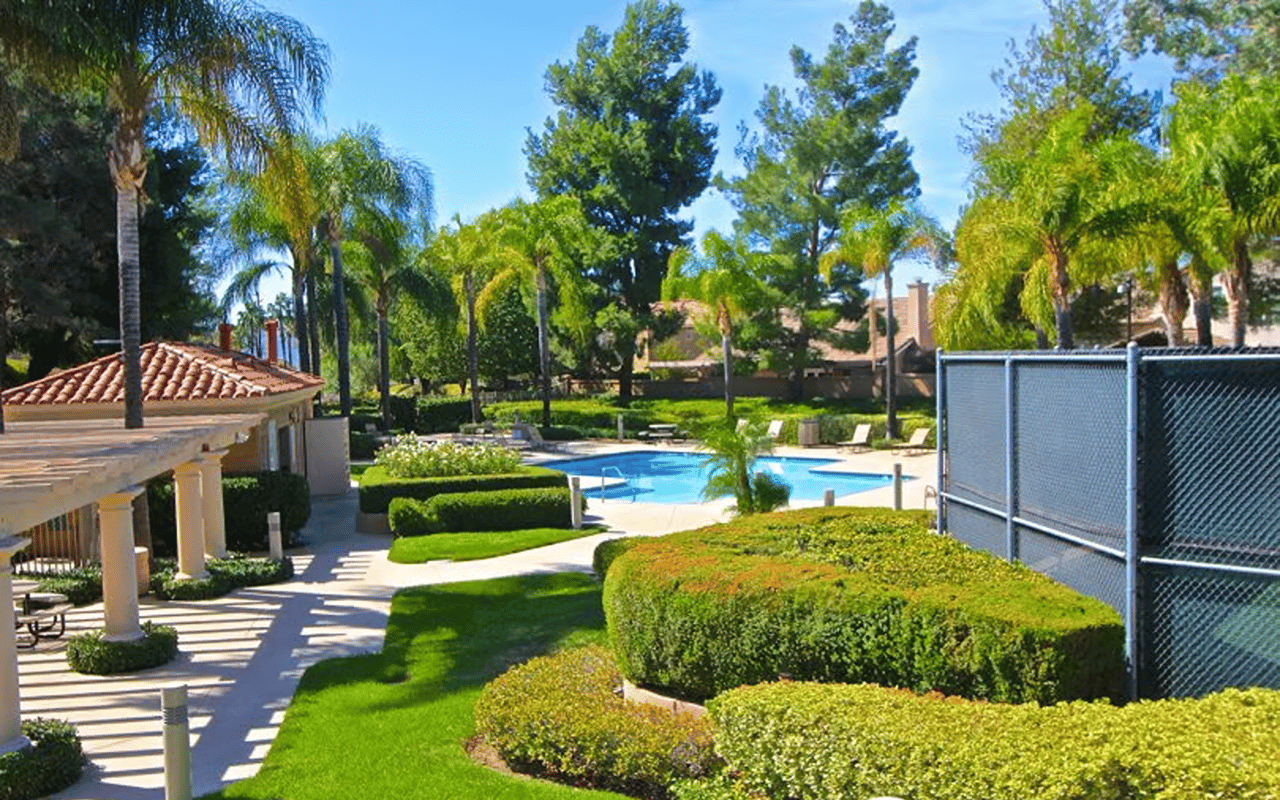 One of the five resort-style community pools and spas available to residents of the Paloma Del Sol neighborhood in Temecula, CA.