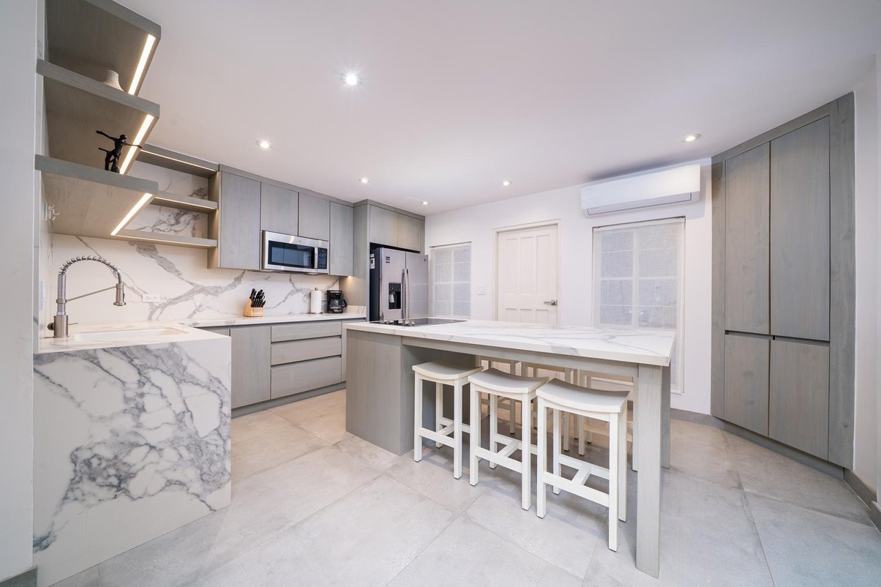 Villa Verde I #14 | Renovated 3-Bedroom Luxury Condo in the Heart of Tamarindo