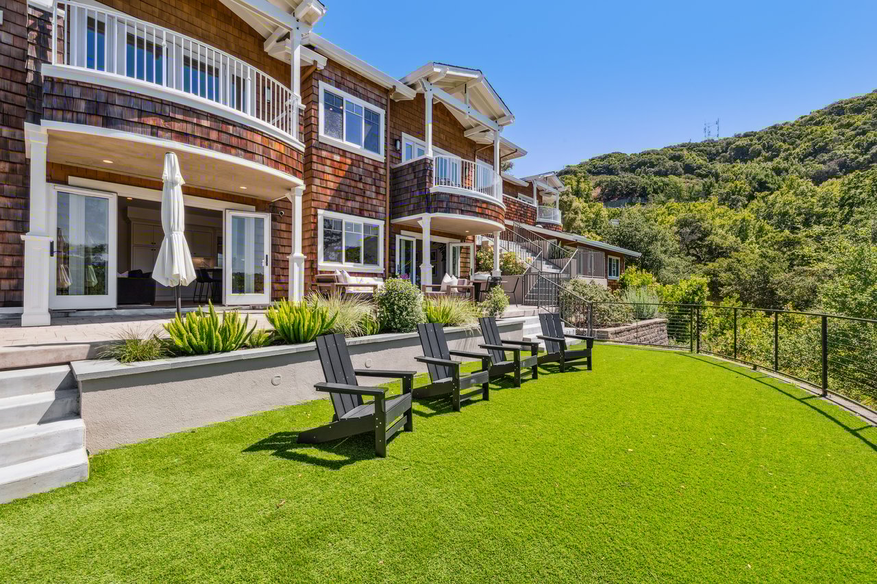 6 Live Oak Way