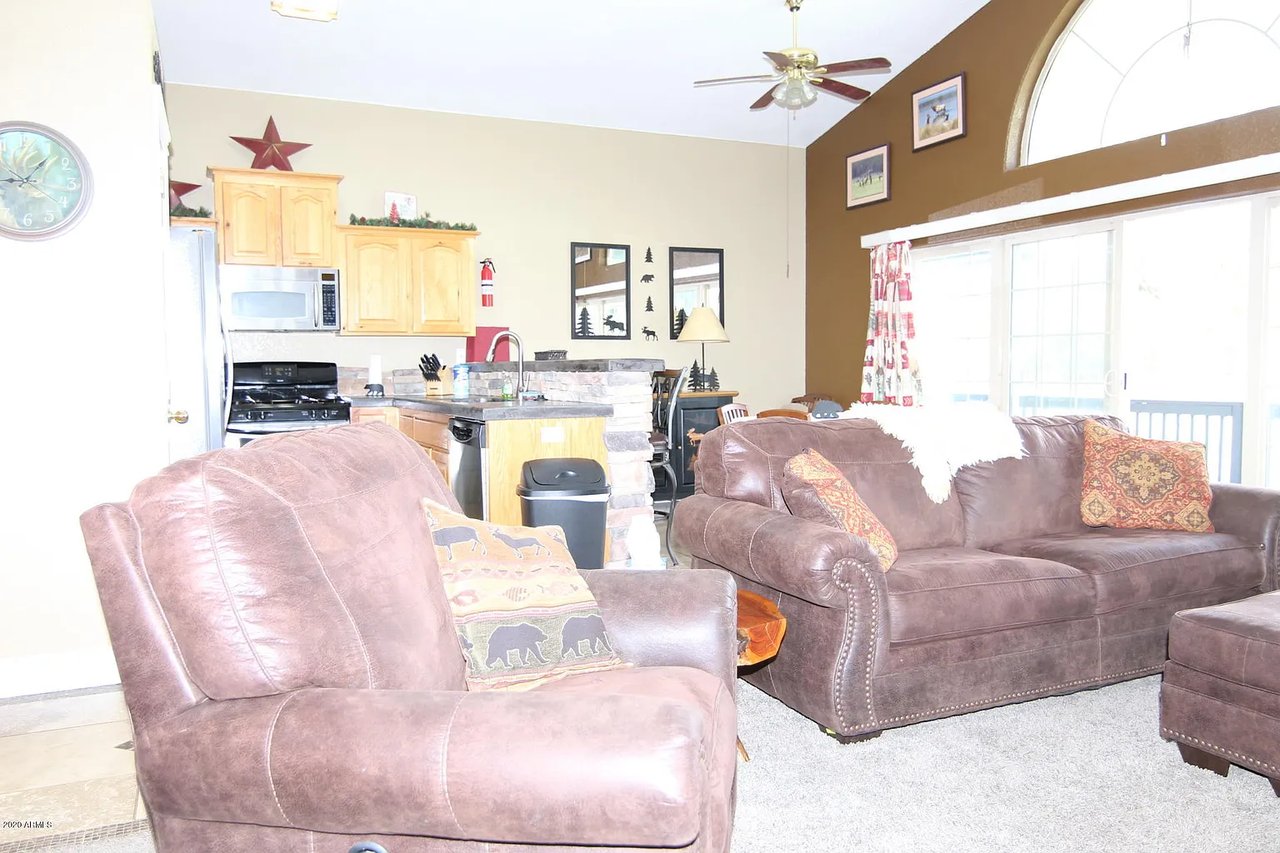 3701 N Country Club Dr