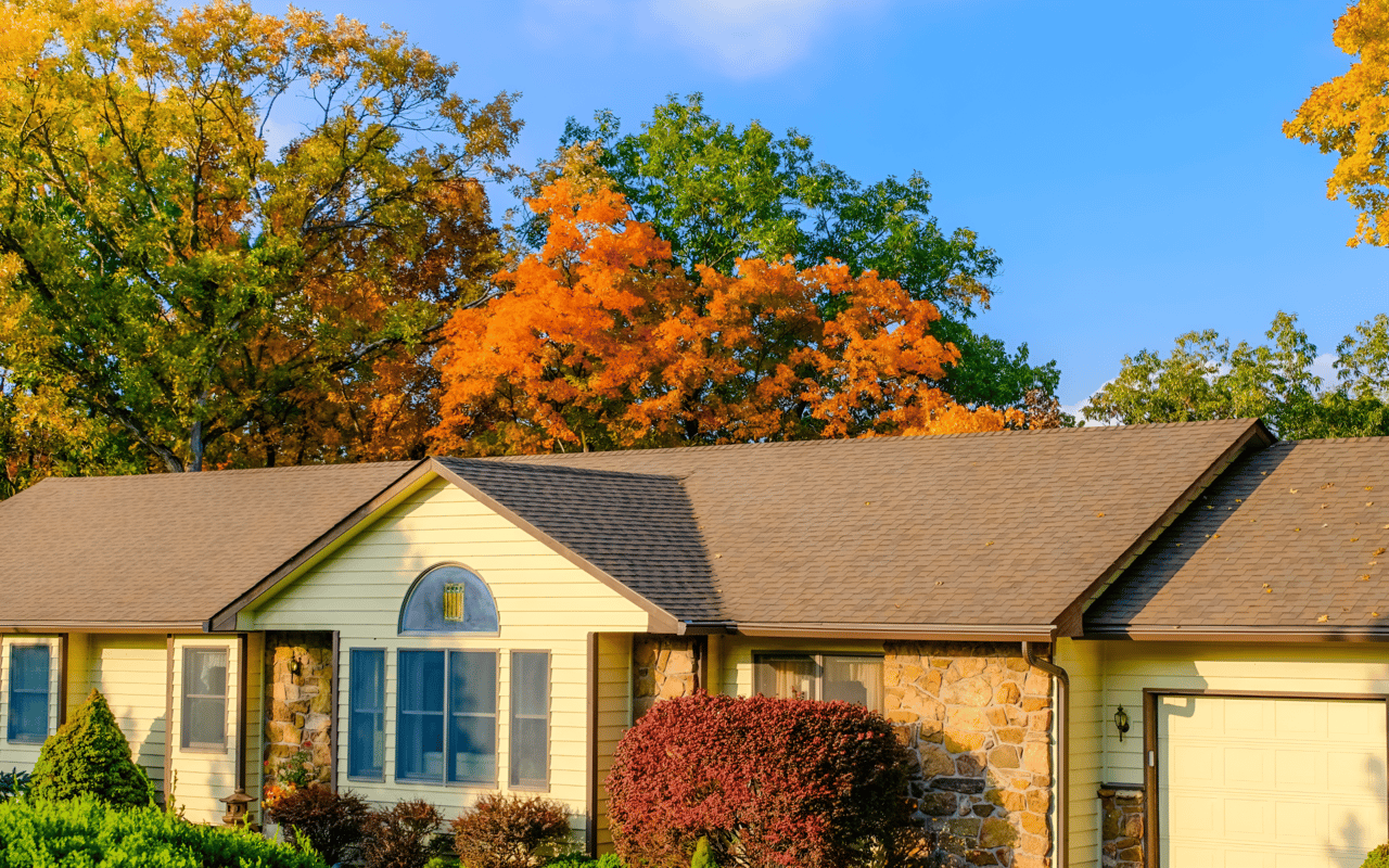 Benefits of Buying and Selling Real Estate in the Fall