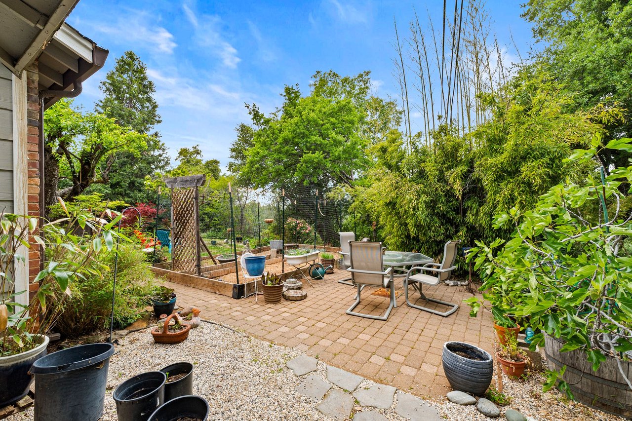 2573 Bryan Way