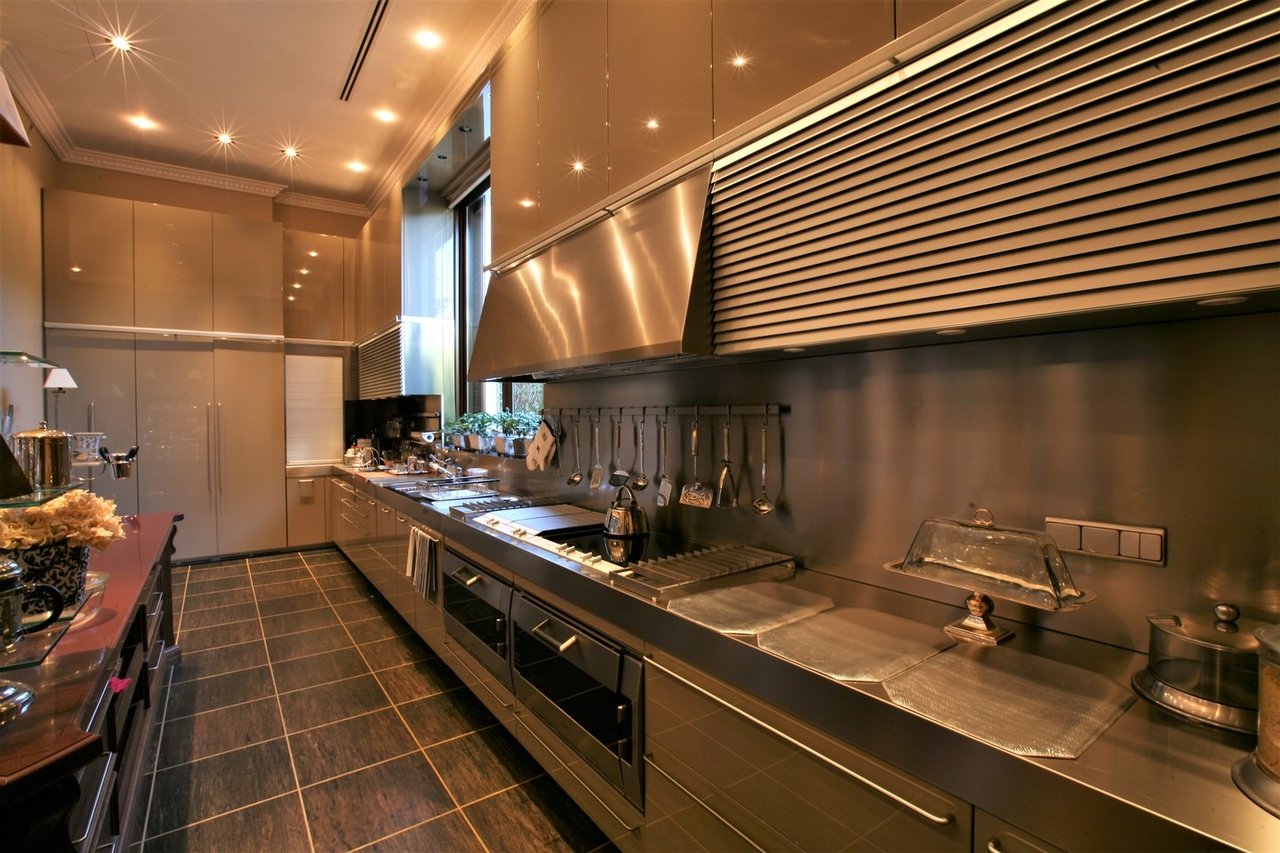 Special Luxury Condo with Sea Views in Athens