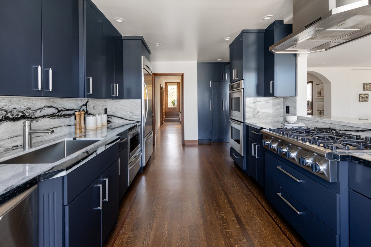 2100 Green Street Penthouse