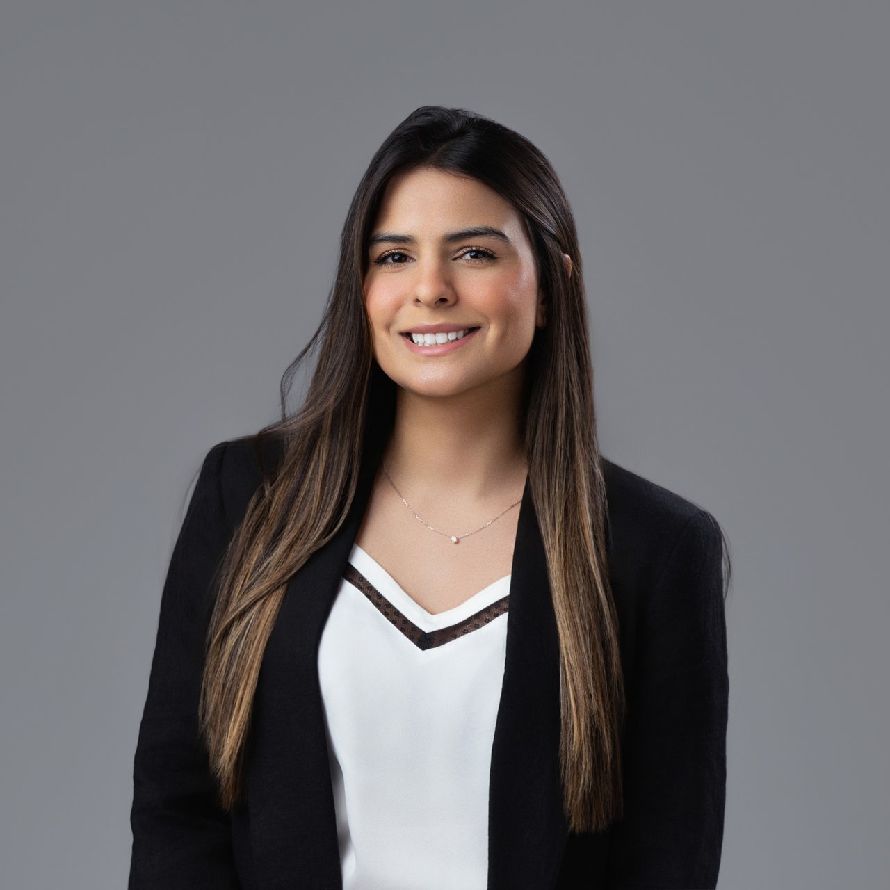 Ana Freitas Nashua, NH Real Estate Agent Headshot