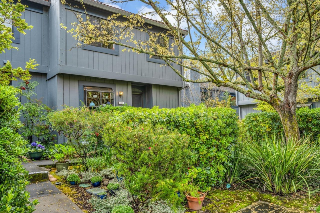 114 Aronia Lane. Novato