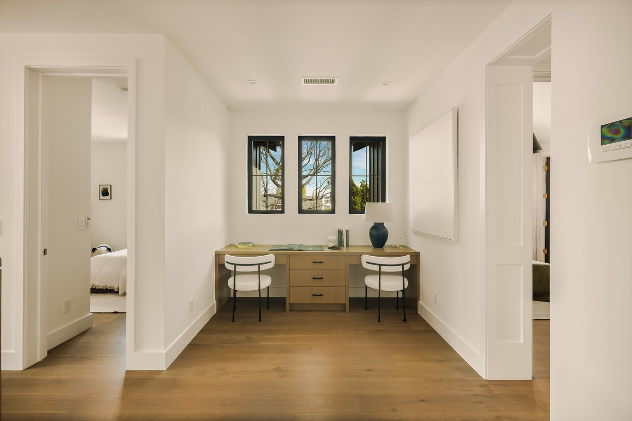 4261 Denny Ave, Toluca Lake 