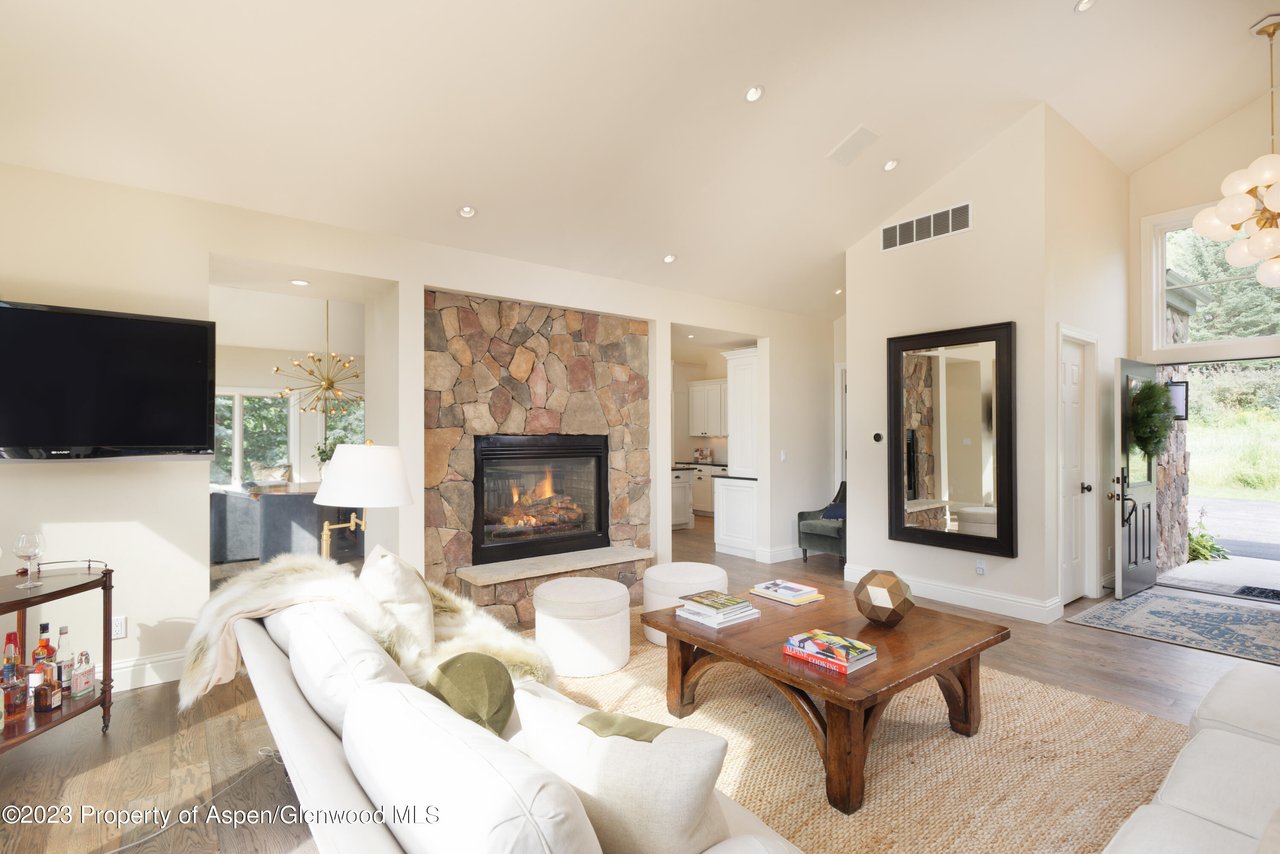 1044 Horse Ranch Drive