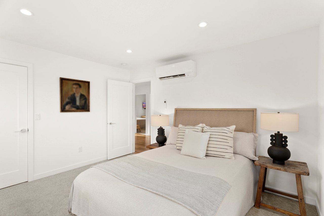 10419 & 10421 41st Avenue SW