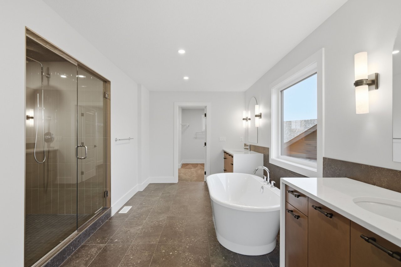 192 Creekstone Hill SW