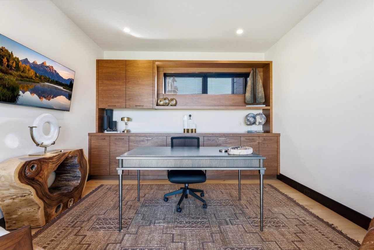 Top-of-Promontory Architectural Estate — Furnished & Turnkey - Front-Row Mountain Views