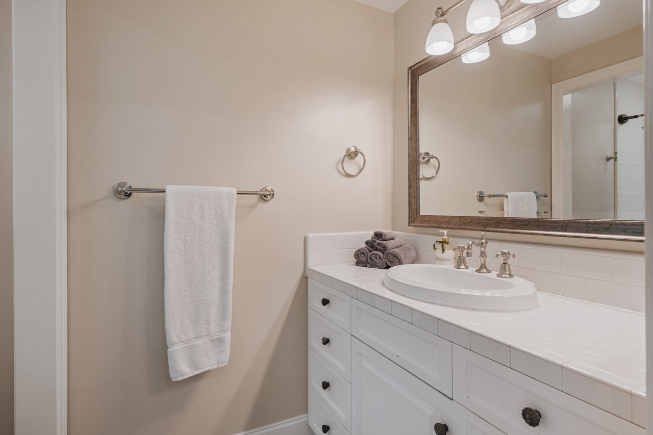 18162 Stratford Circle