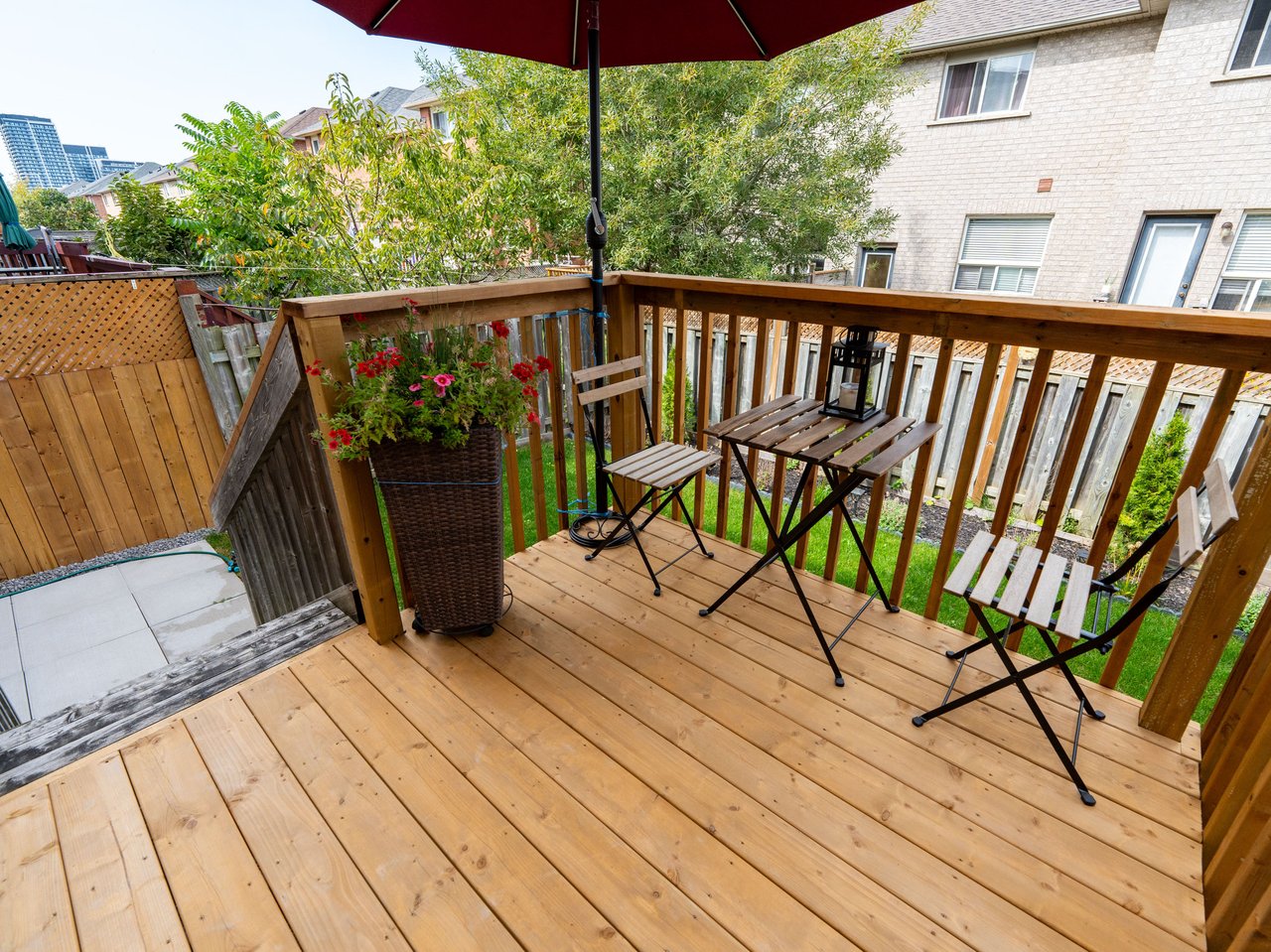84 Grasslands Ave