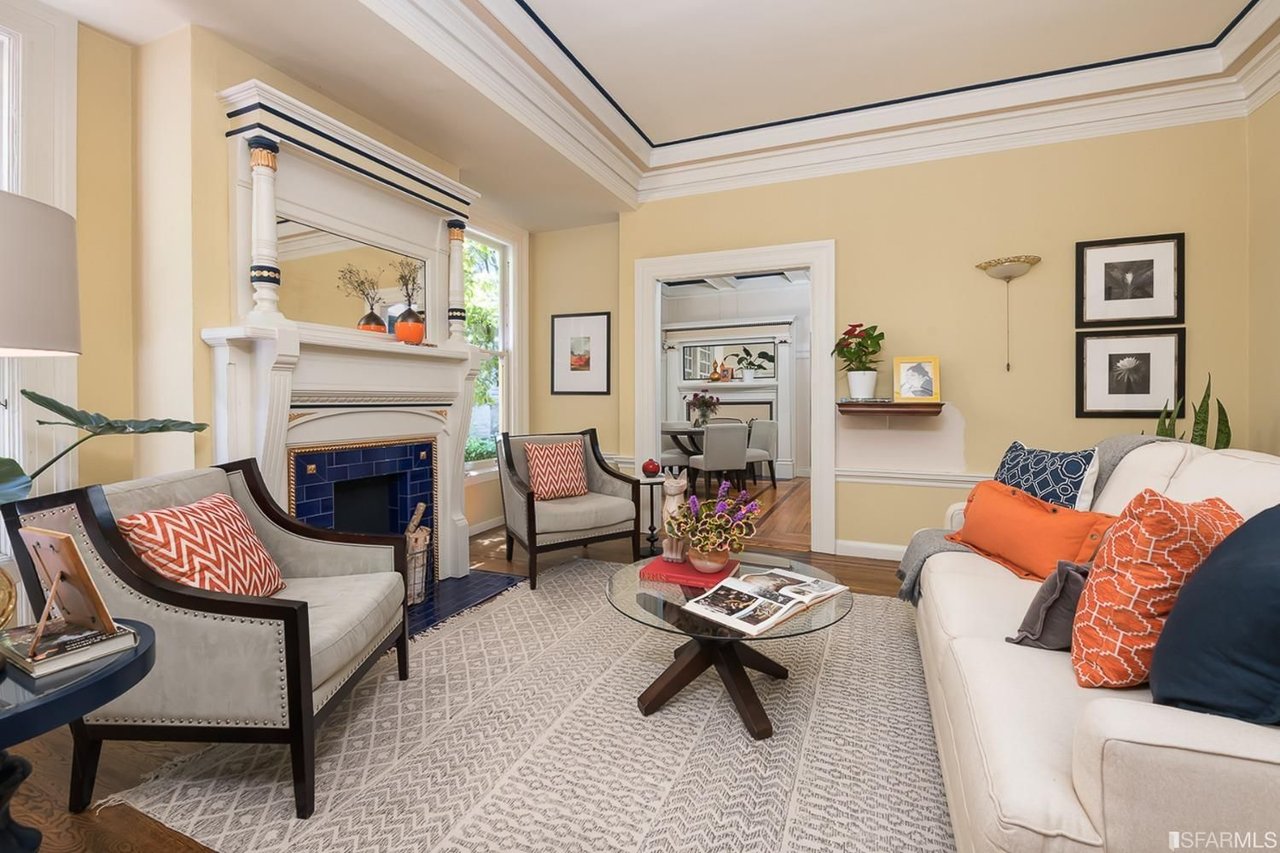 127 Baker St