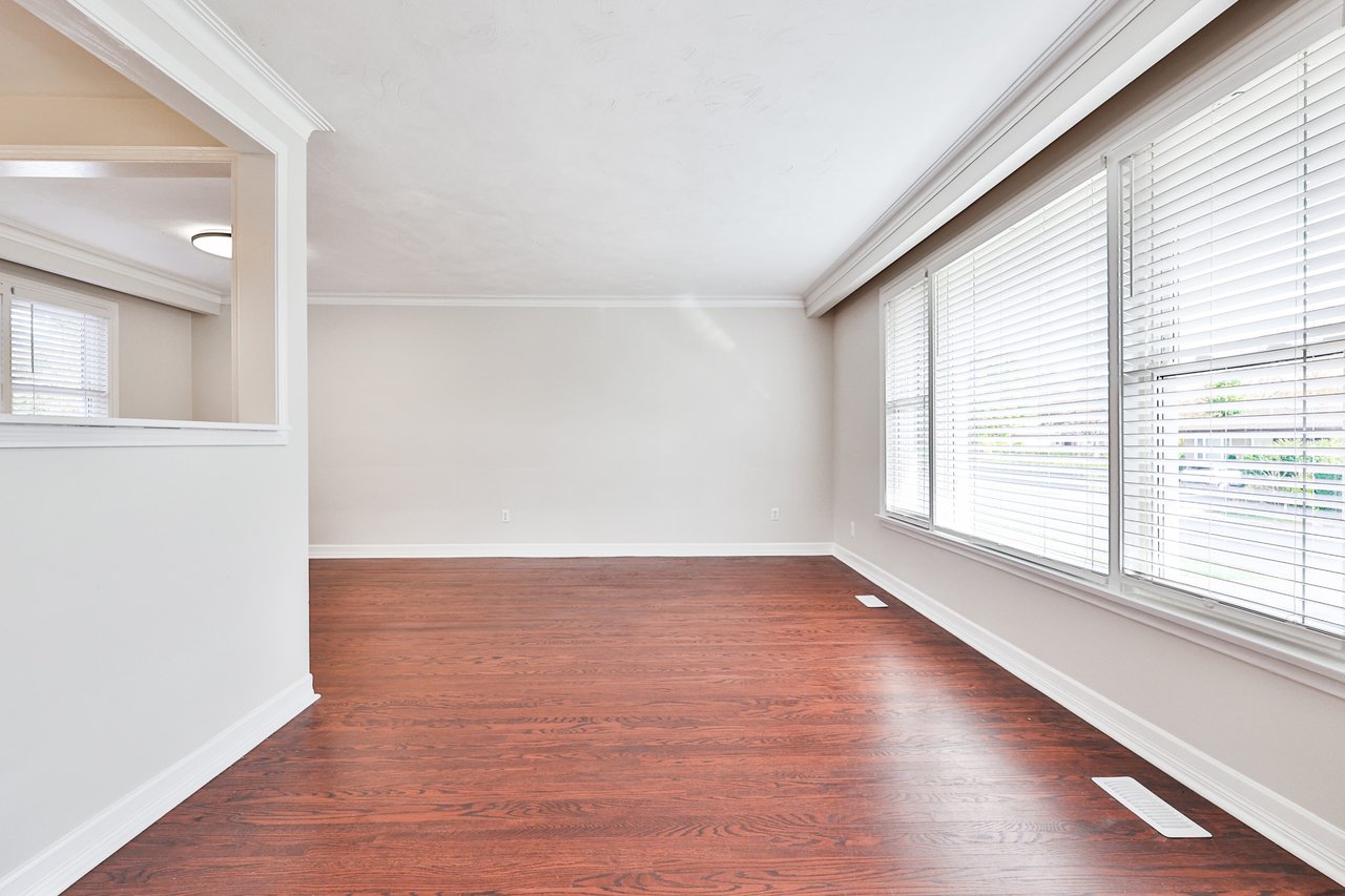 2063 Hixon Street, Oakville