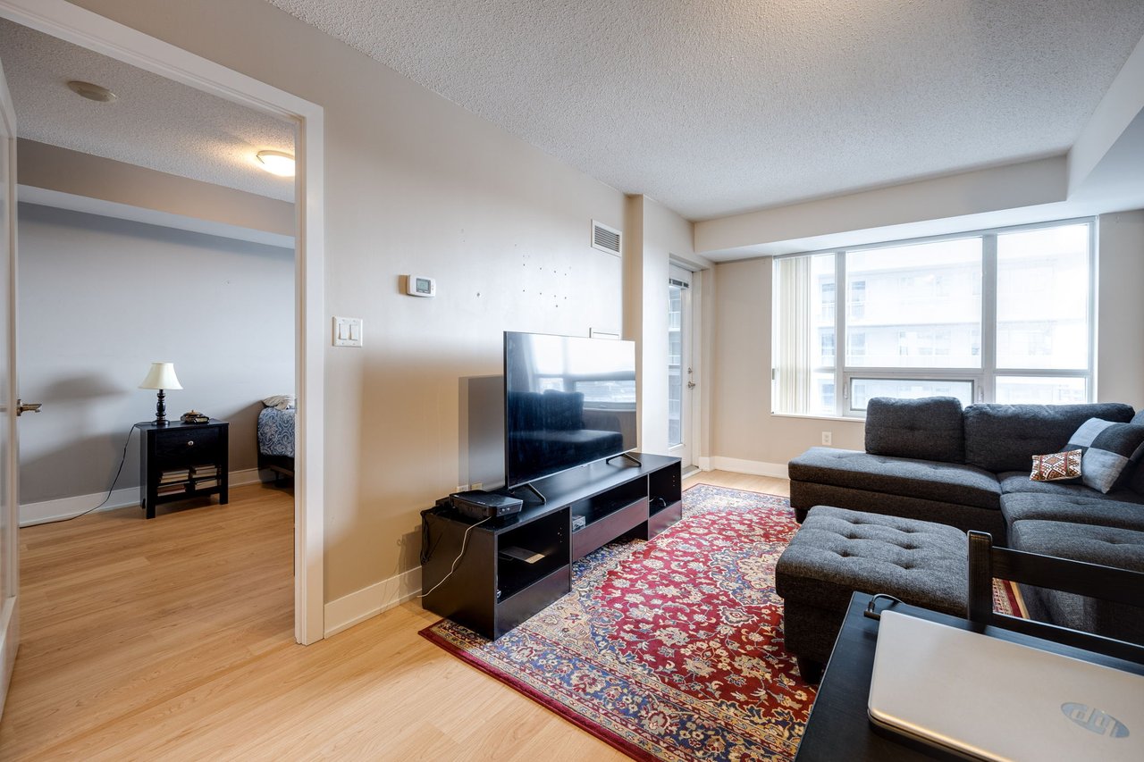 20 Blue Jays Way Unit 1705
