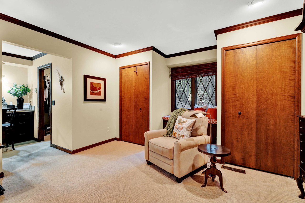 1100 Bretton Lane, Bloomfield Hills