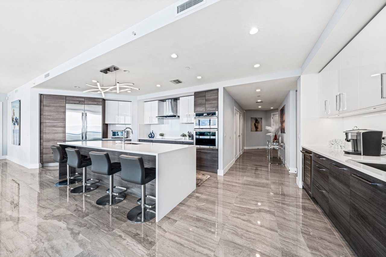 100 E Las Olas Blvd 3303