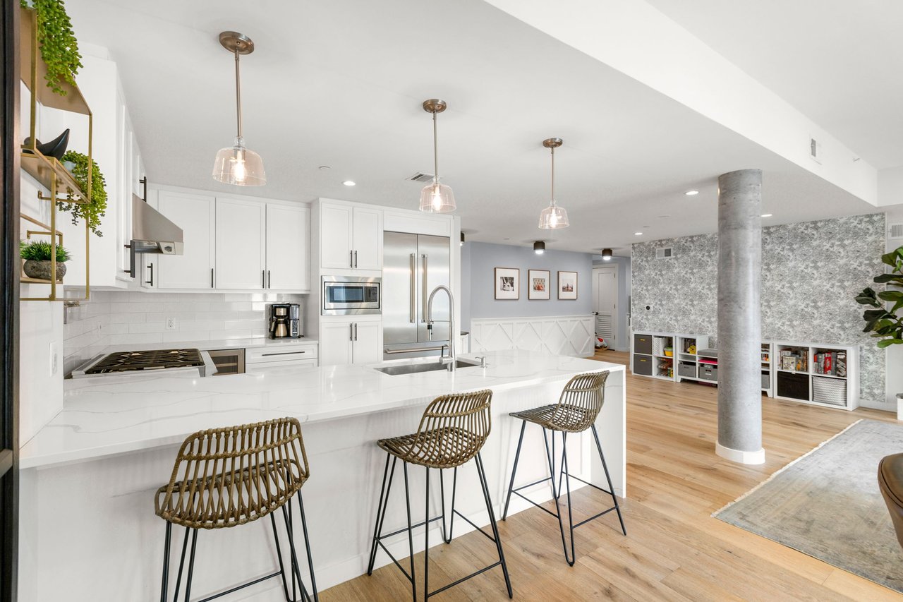 115 Grand St 405