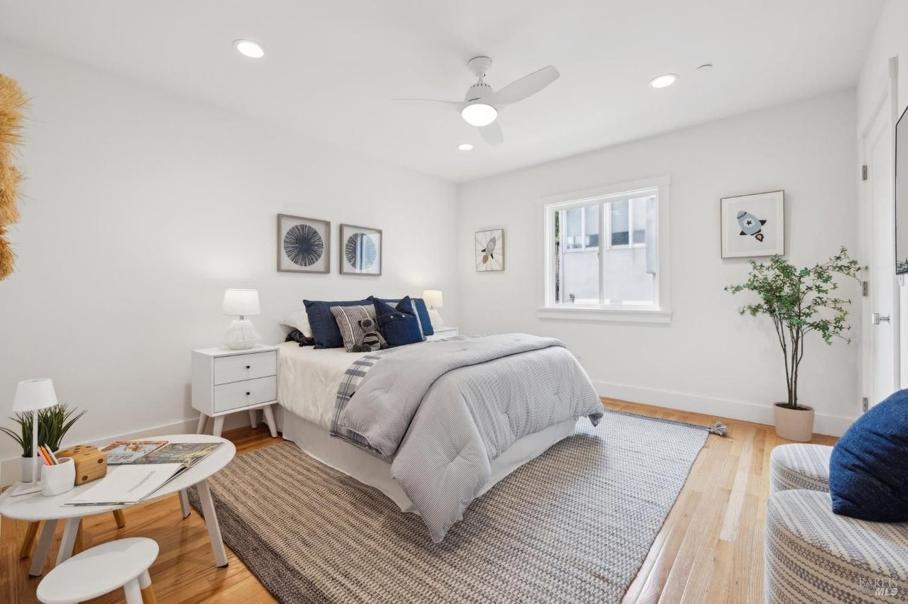 27 Rutherford Ave