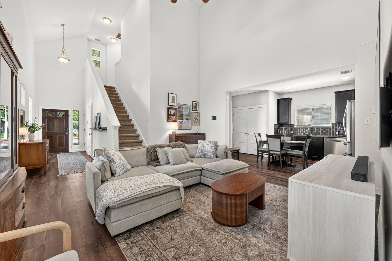 2101 Rivers Edge Way 