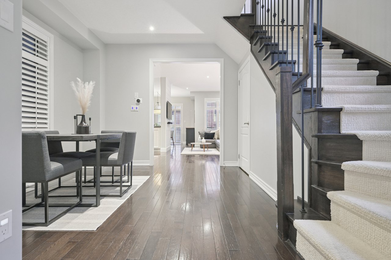 Gorgeous End Unit Townhome