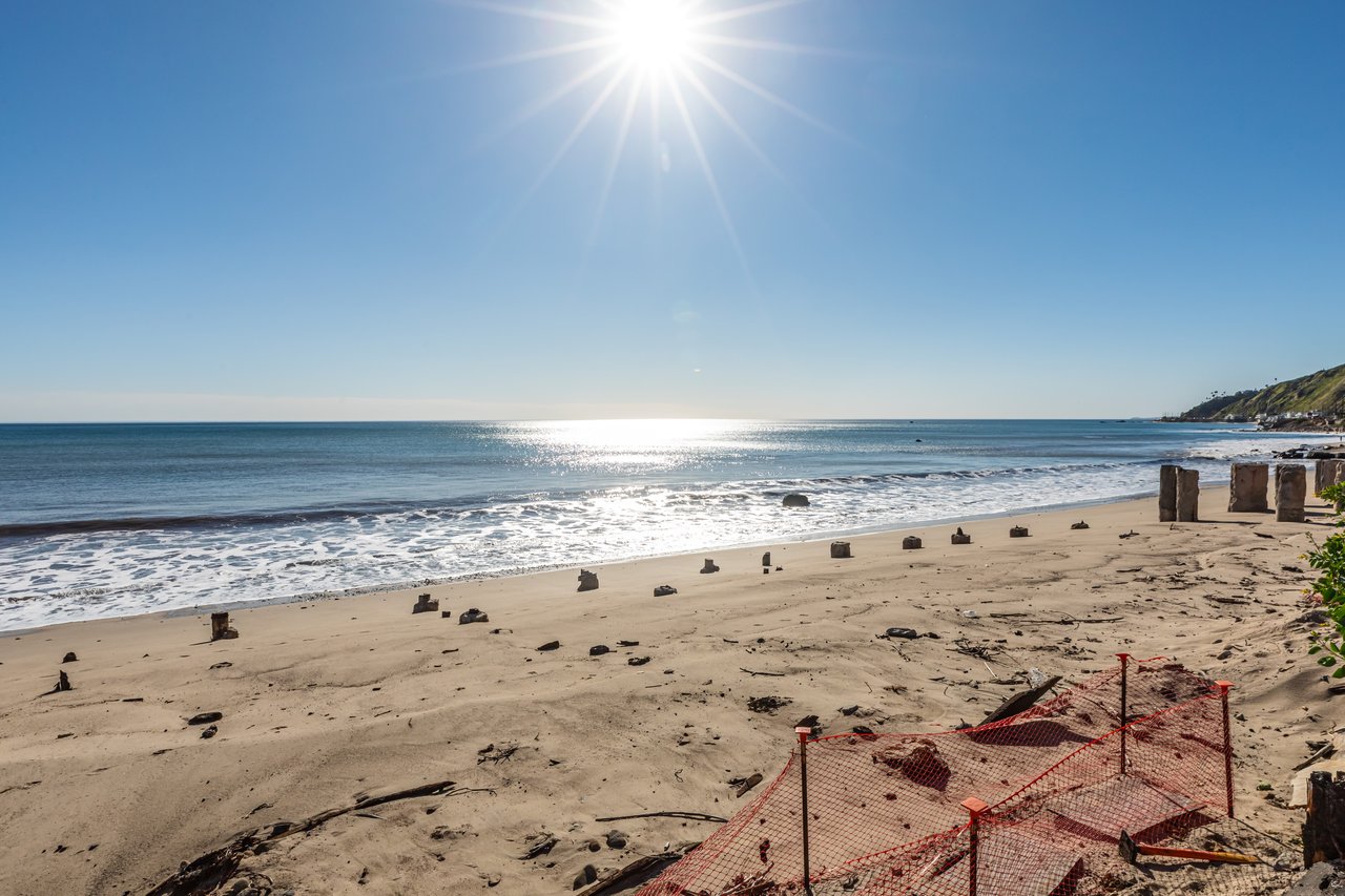 19042 Pacific Coast Hwy