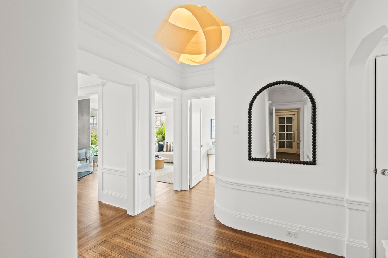  Top Floor Three Bedroom, Two Bath TIC at Franklin and Clay