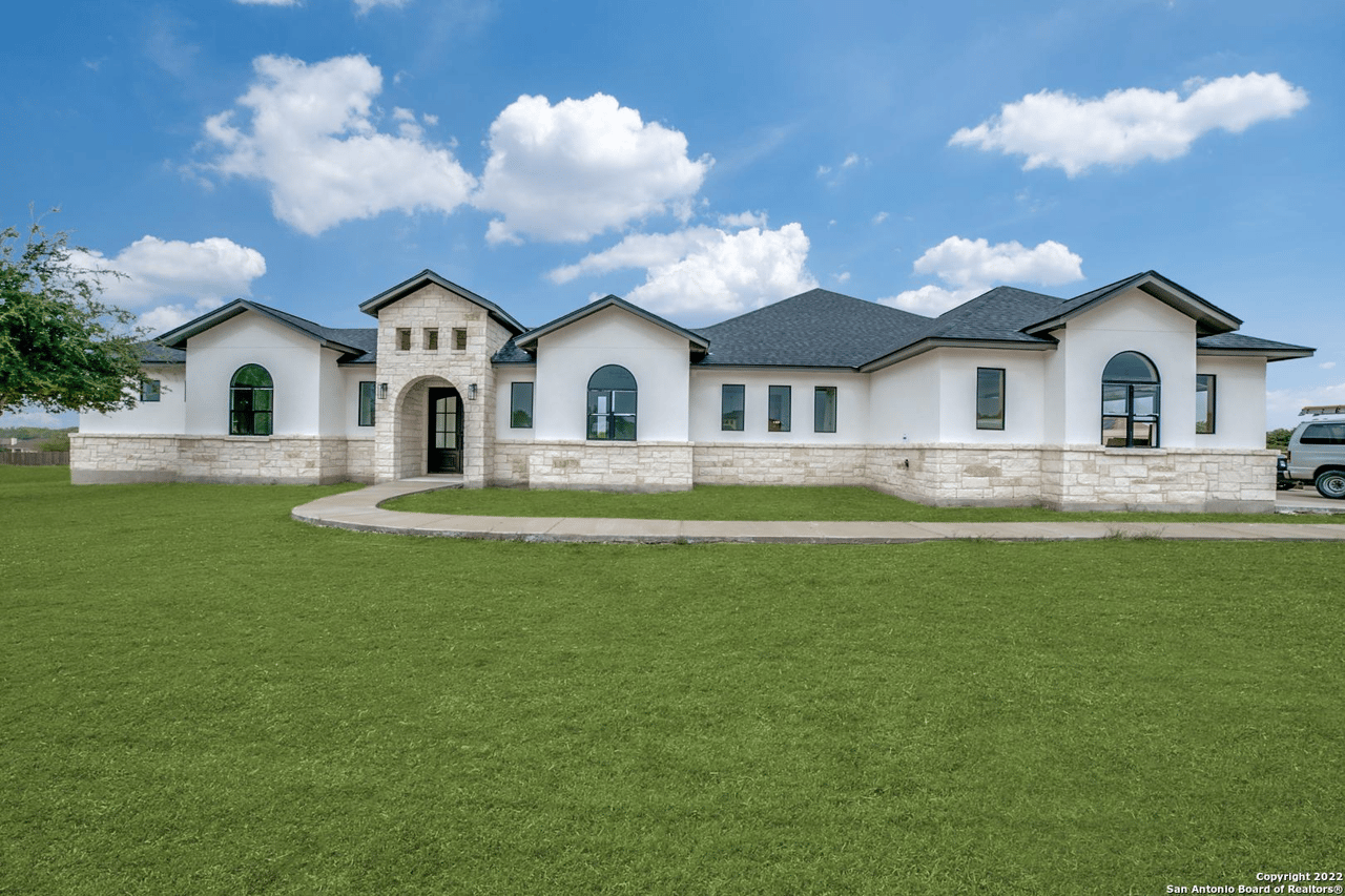 104 Abrego Mount Dr