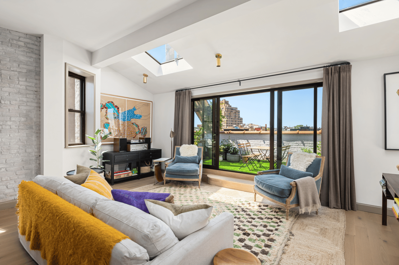 15 JONES Street 6A