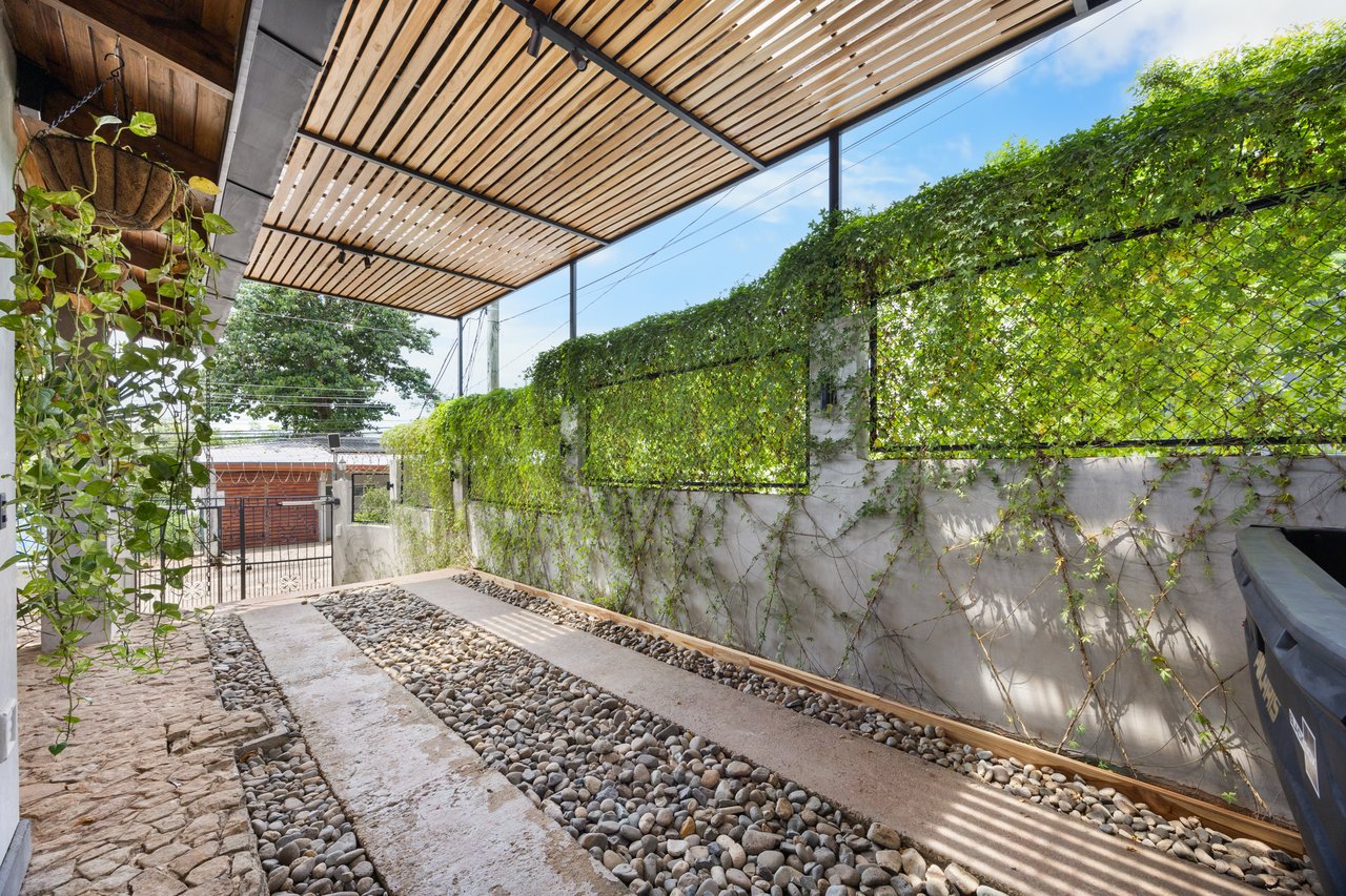 Villa Stipanov | Modern Tropical Luxury Just 5 Minutes from Tamarindo