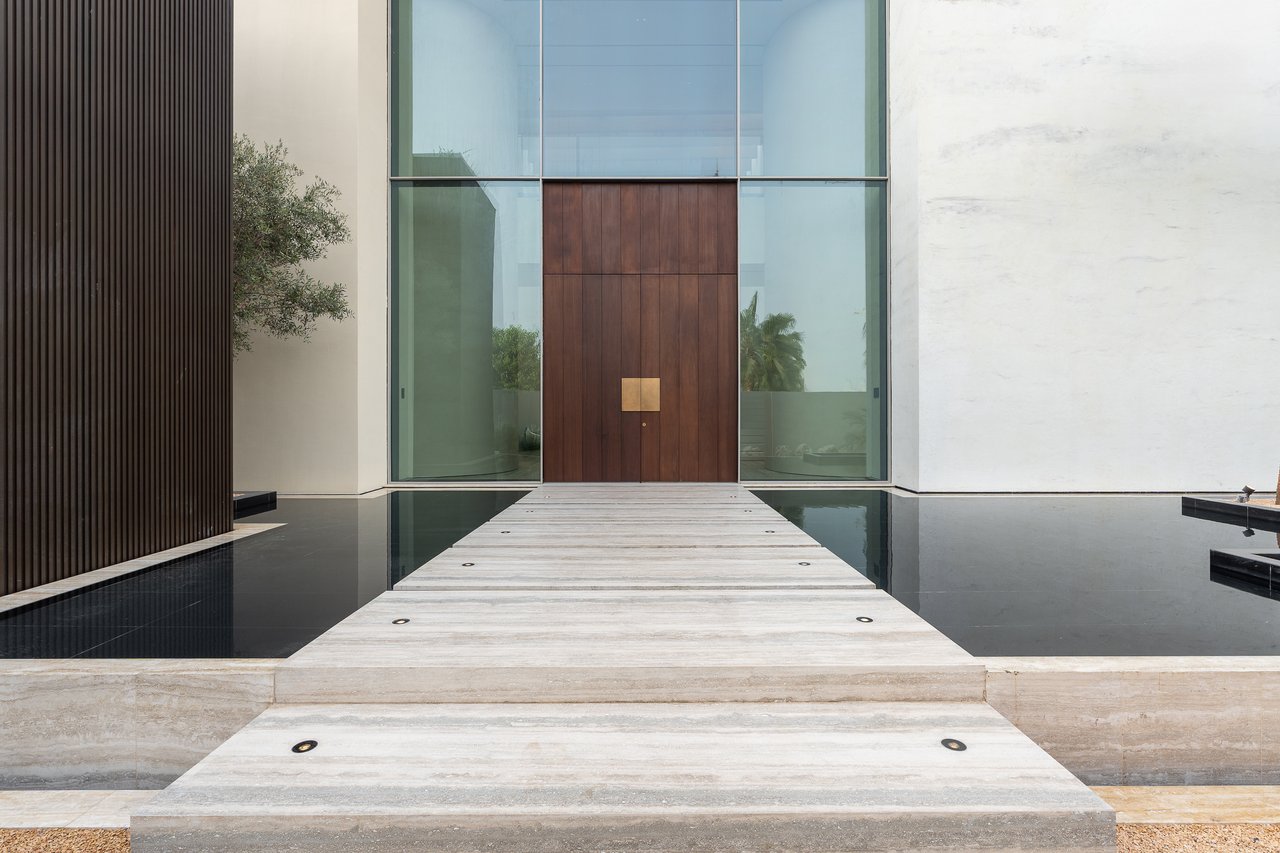Jumeirah Bay Island Villas