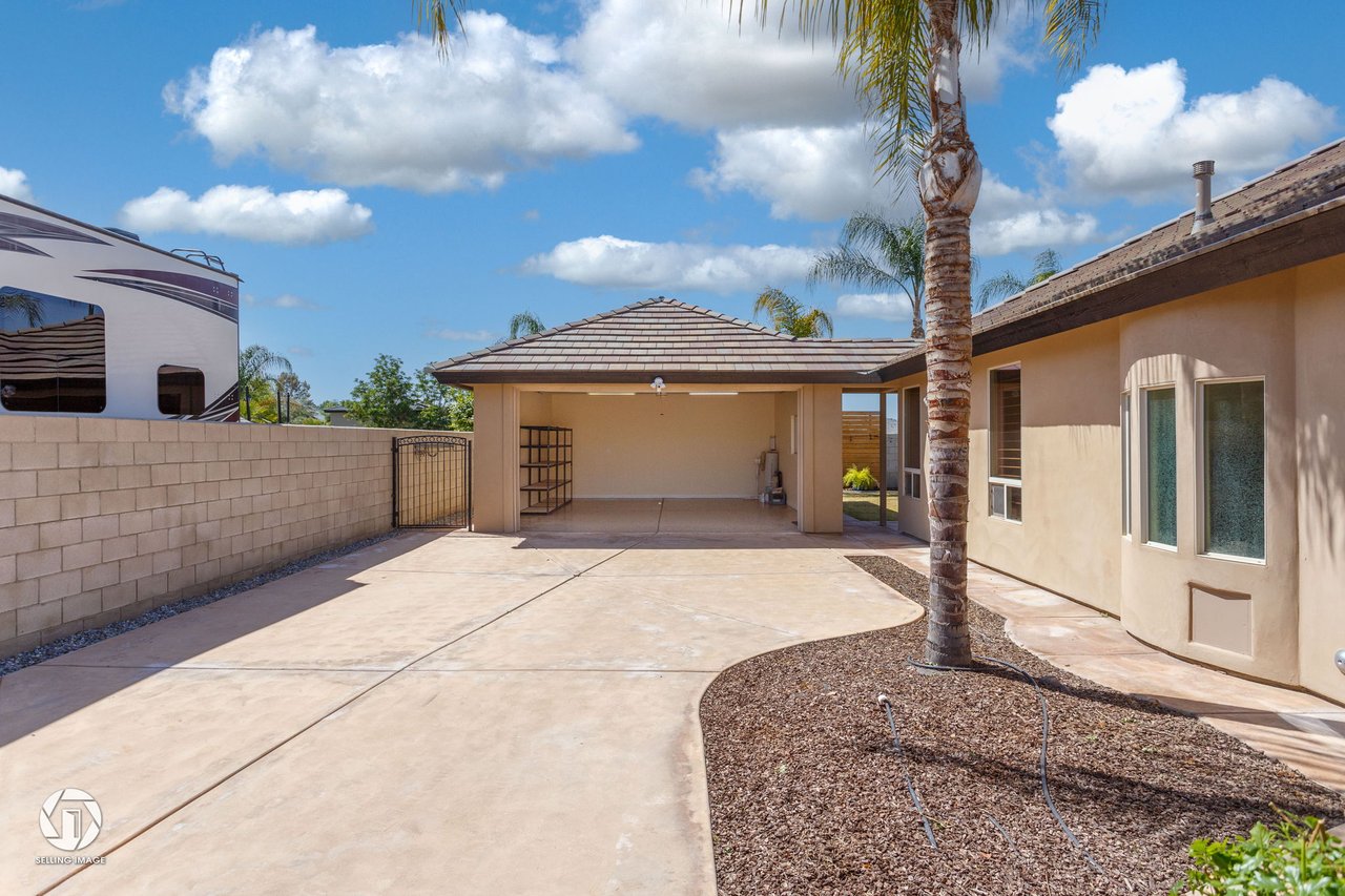 14201 Santa Fe Ct