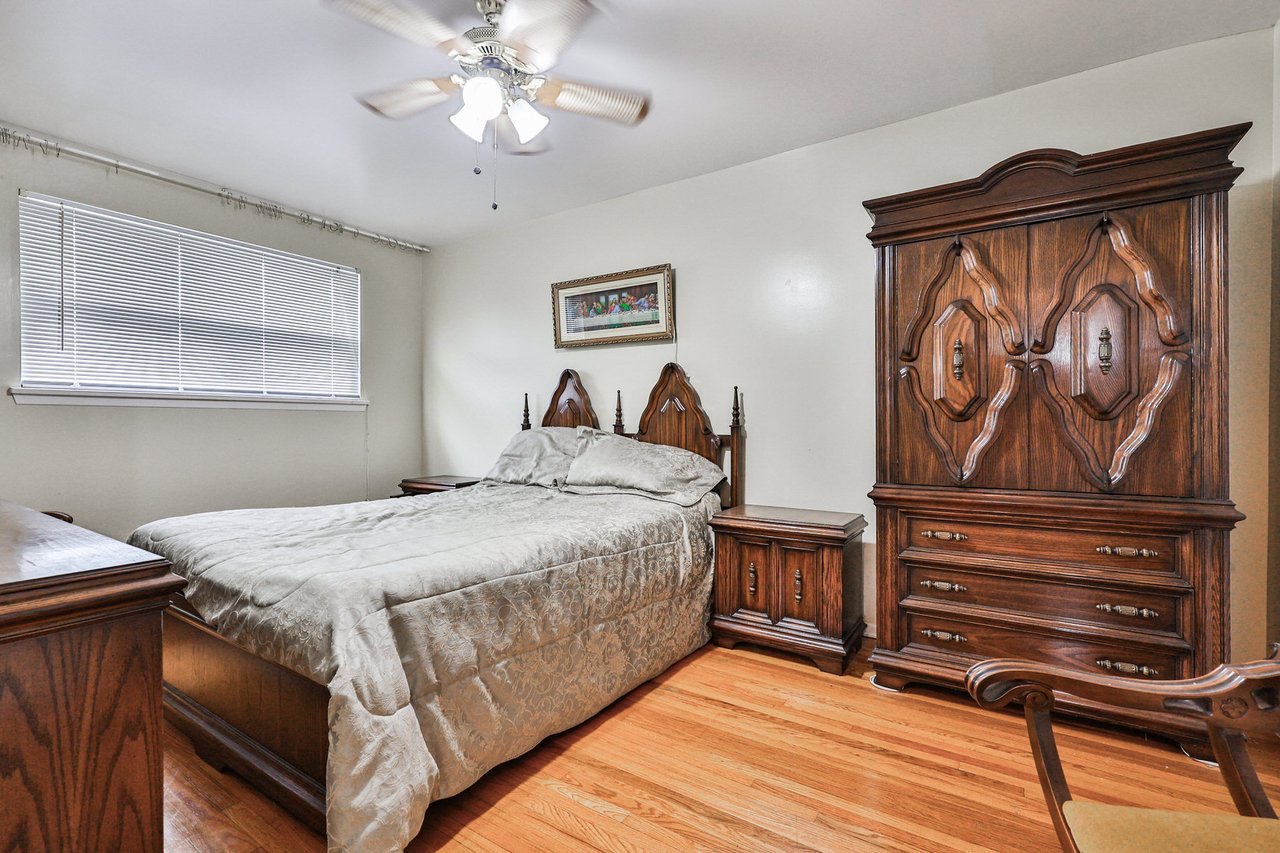 2167 Stir Cres