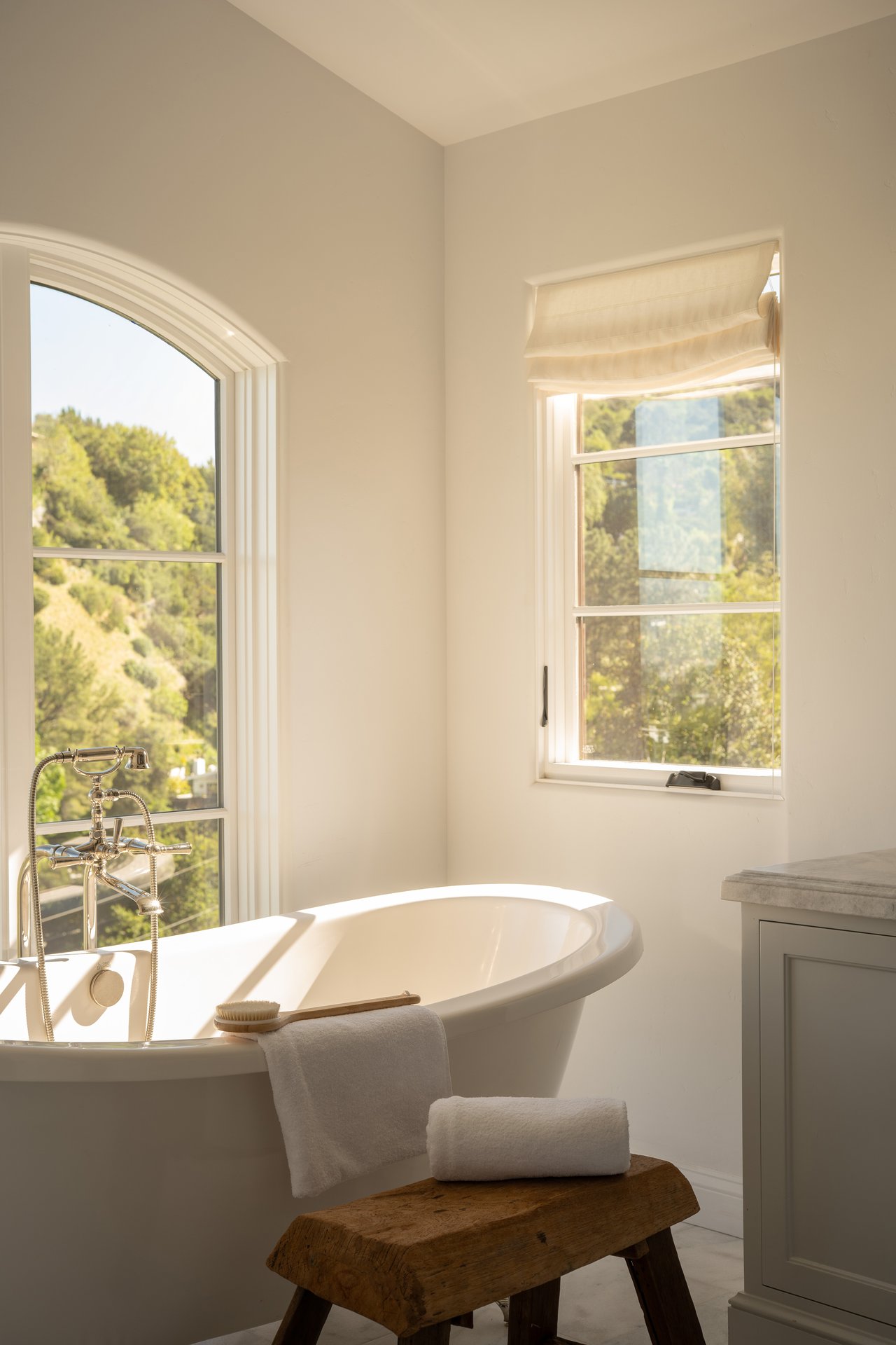 3922 Glenridge Dr, Sherman Oaks 