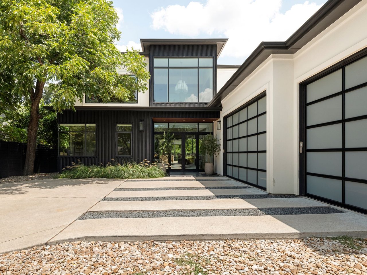 Modern Warmth in the Heart of Tarrytown