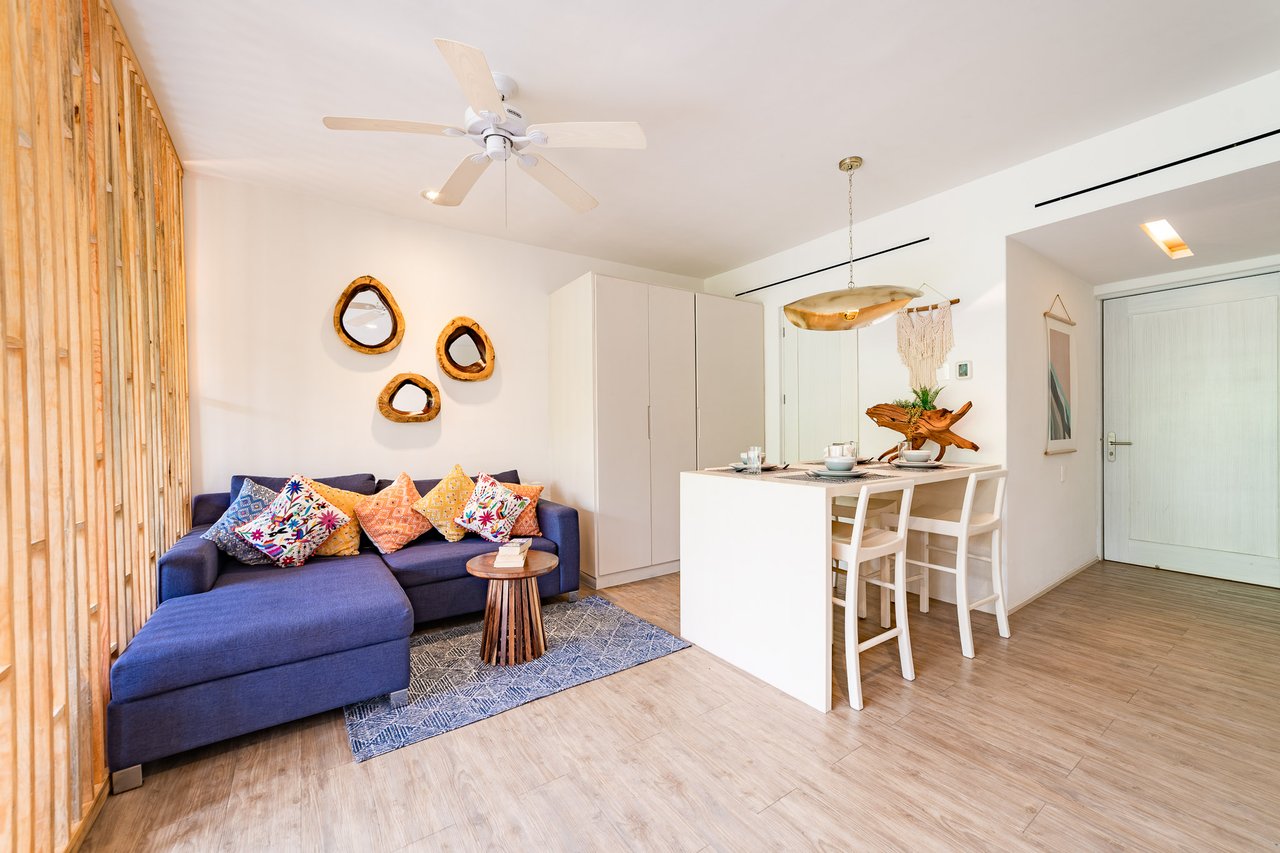 1 Bedroom, Condo, Mixie 203