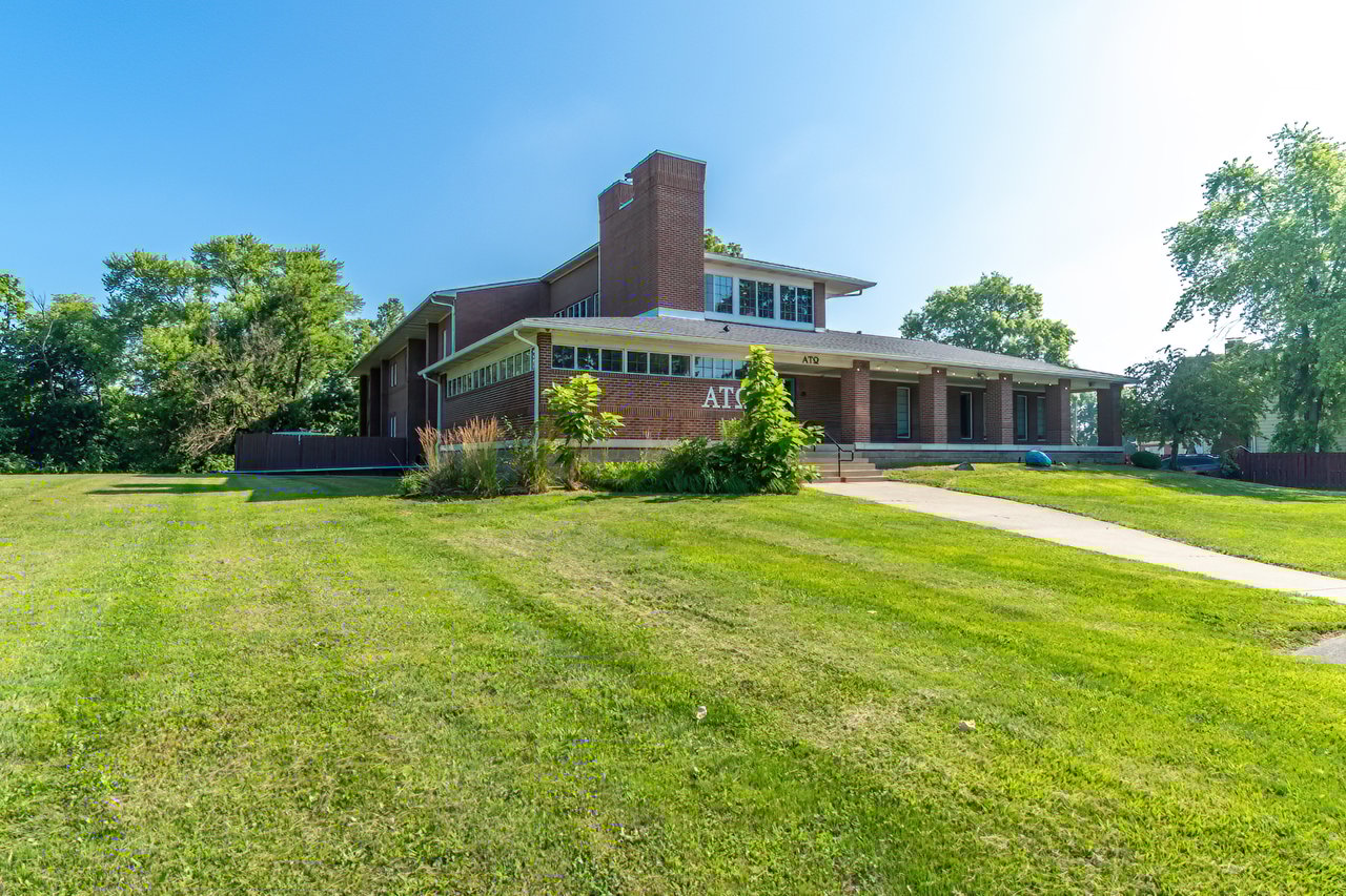 Ball State Greek House Goes to Public Auction