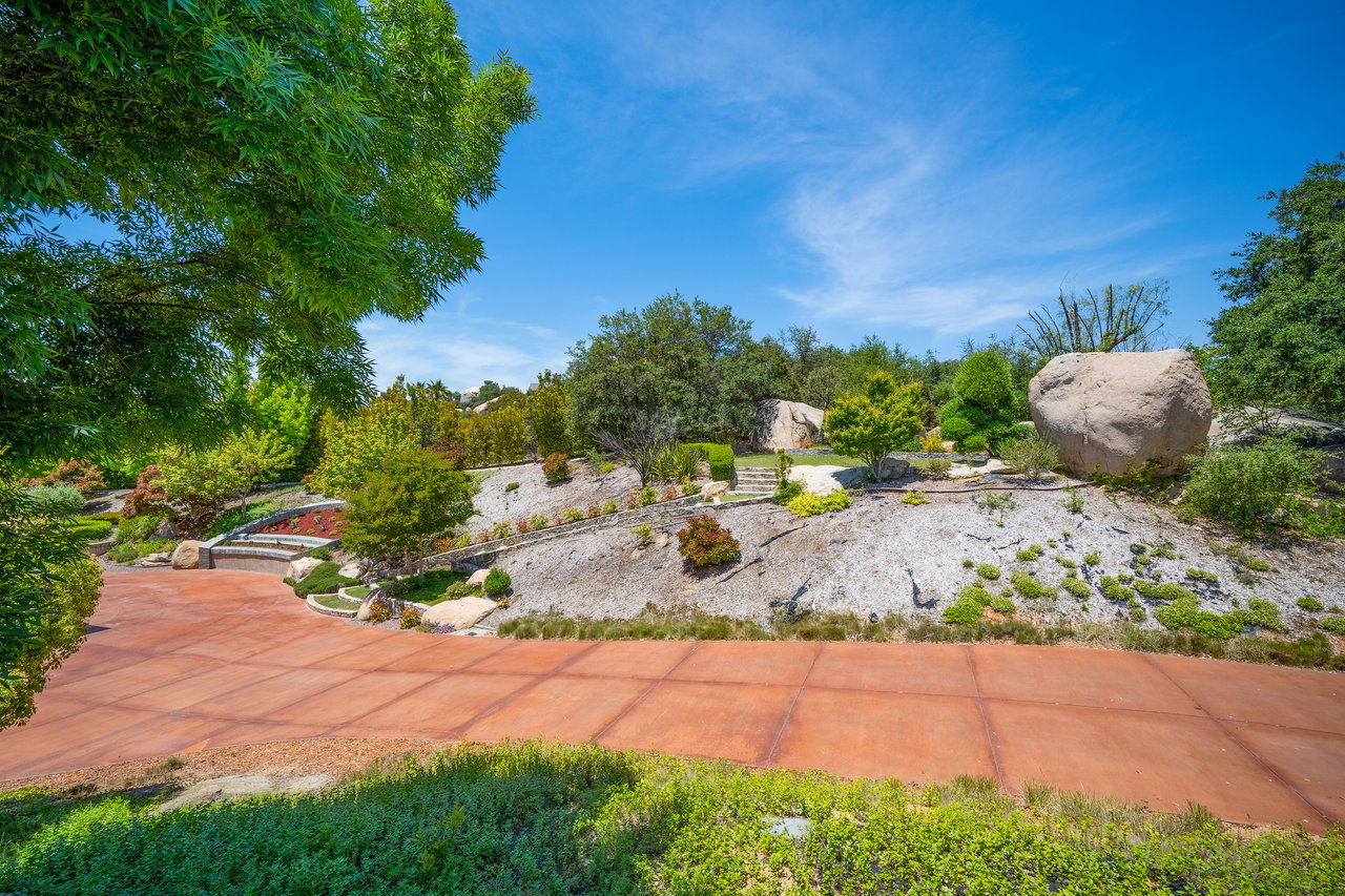 41555 Avenida Conchita