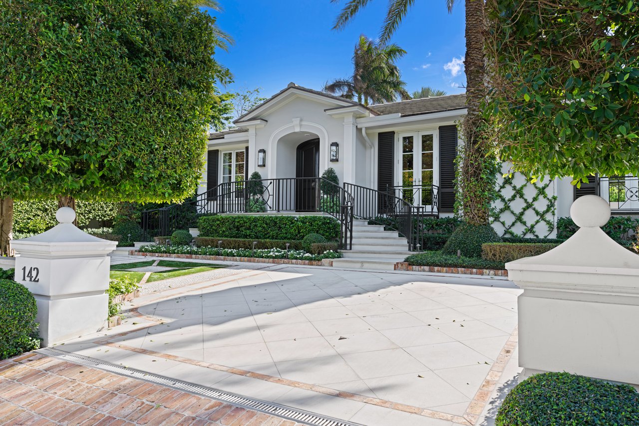 Entertainer’s Paradise in Prestigious Estate Section Enclave